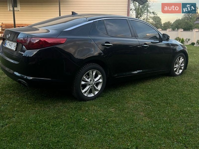 Седан Kia Optima 2012 в Ивано-Франковске