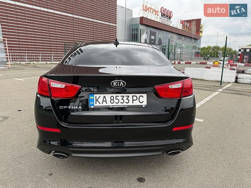Седан Kia Optima 2013 в Киеве