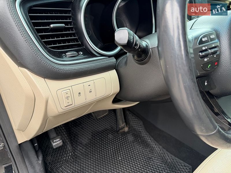 Седан Kia Optima 2013 в Киеве