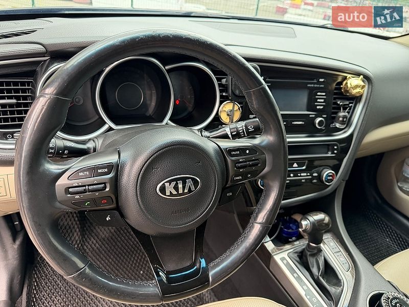 Седан Kia Optima 2013 в Киеве