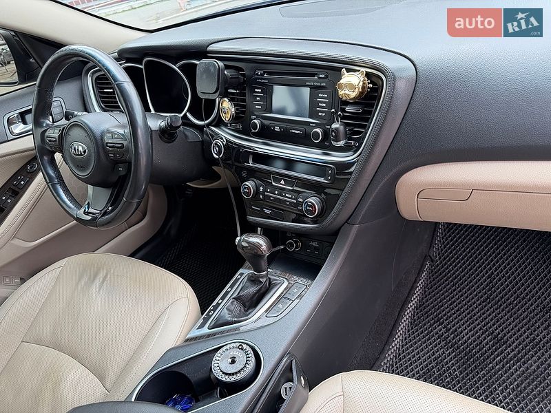 Седан Kia Optima 2013 в Киеве
