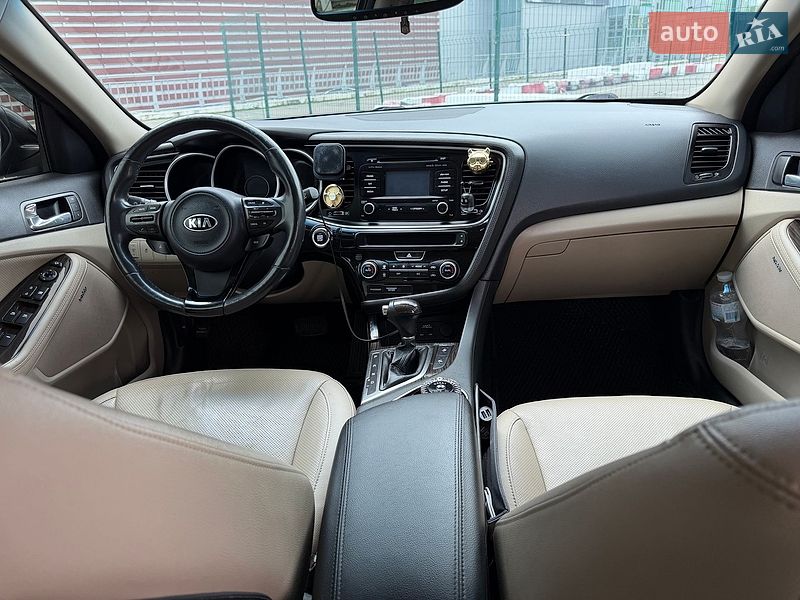 Седан Kia Optima 2013 в Киеве