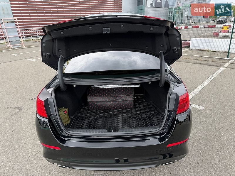Седан Kia Optima 2013 в Киеве