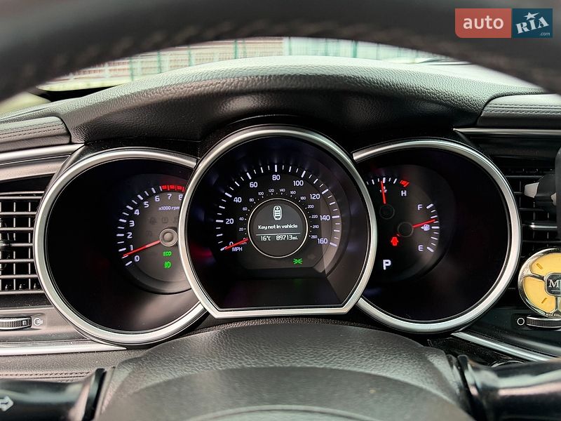 Седан Kia Optima 2013 в Киеве