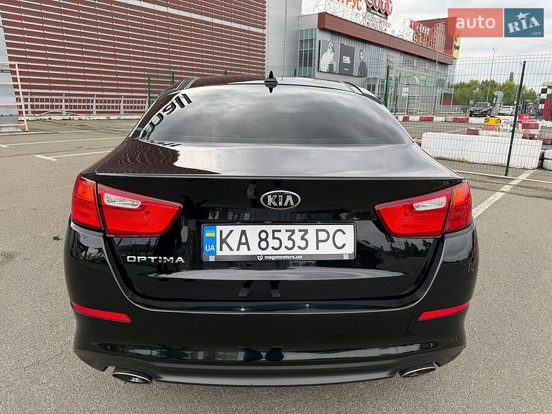 Седан Kia Optima 2013 в Киеве