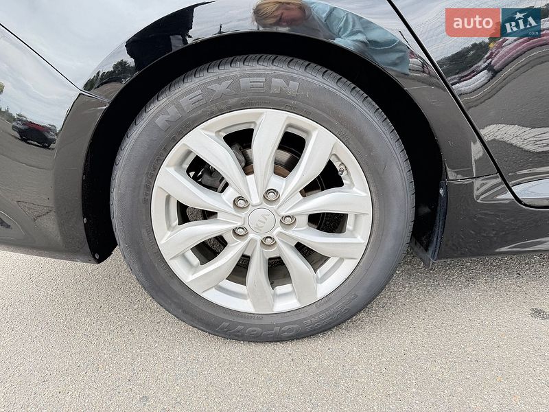 Седан Kia Optima 2013 в Киеве