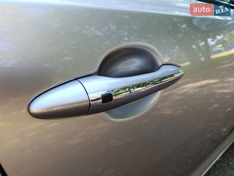 Седан Kia Optima 2012 в Лубнах