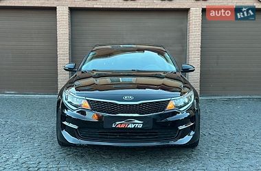 Седан Kia Optima 2016 в Святопетровское