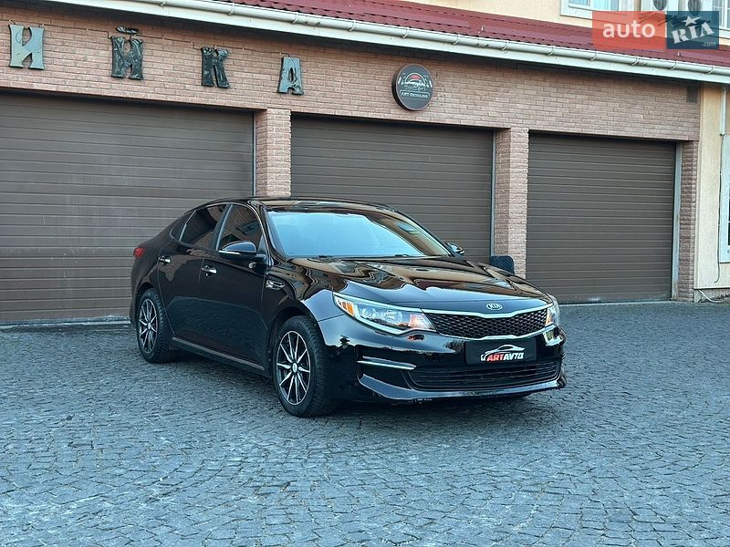Седан Kia Optima 2016 в Святопетрівське