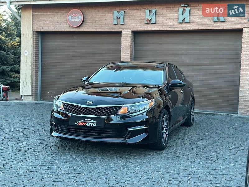 Седан Kia Optima 2016 в Святопетровское
