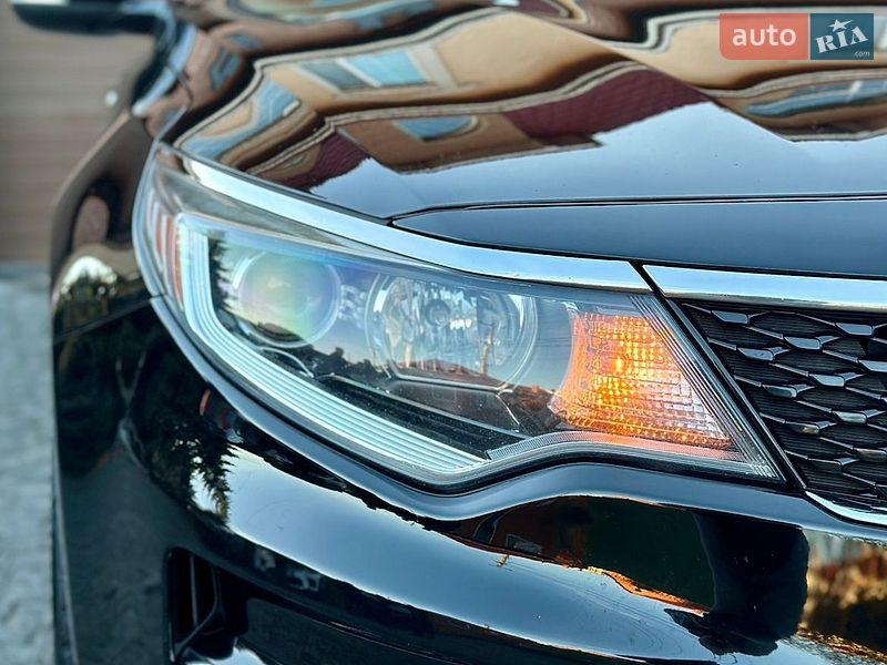 Седан Kia Optima 2016 в Святопетровское
