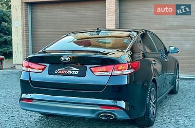 Седан Kia Optima 2016 в Святопетровское