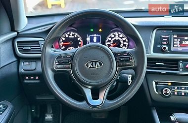 Седан Kia Optima 2016 в Святопетровское