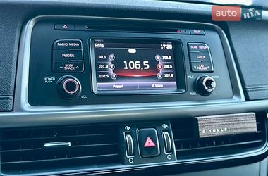 Седан Kia Optima 2016 в Святопетровское