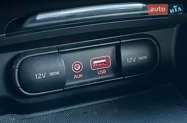 Седан Kia Optima 2016 в Святопетровское