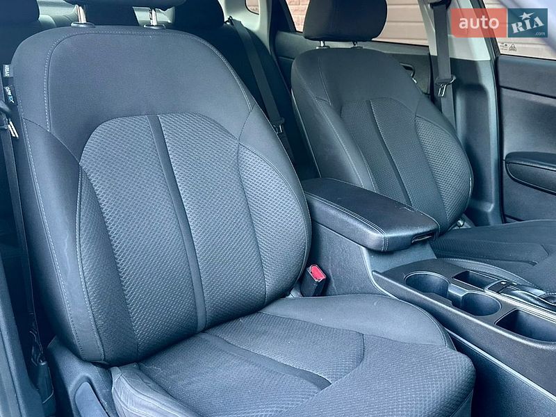 Седан Kia Optima 2016 в Святопетровское