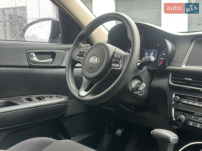 Седан Kia Optima 2018 в Тернополе