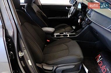 Седан Kia Optima 2017 в Одессе