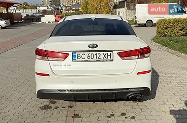 Седан Kia Optima 2018 в Львове