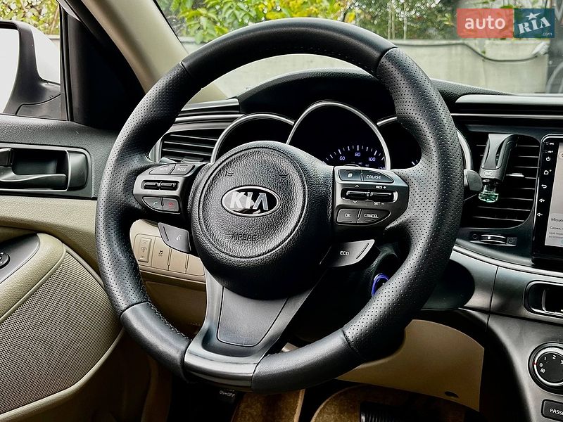 Седан Kia Optima 2015 в Киеве