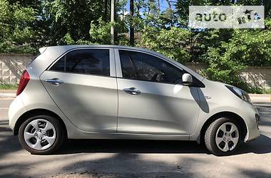 Седан Kia Picanto 2012 в Ирпене