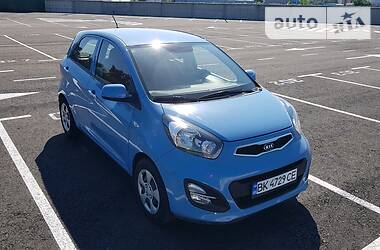 Хэтчбек Kia Picanto 2012 в Киеве