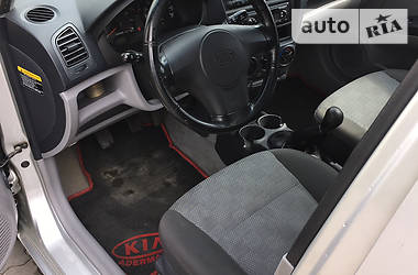 Хэтчбек Kia Picanto 2005 в 