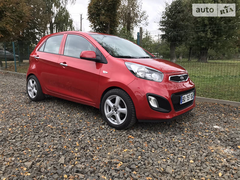 Хэтчбек Kia Picanto 2014 в Луцке