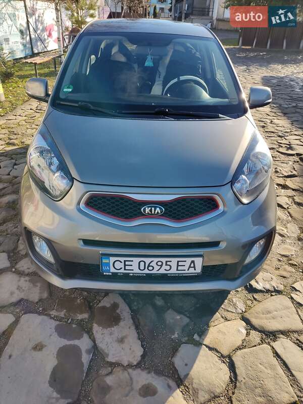 Хэтчбек Kia Picanto 2014 в Черновцах