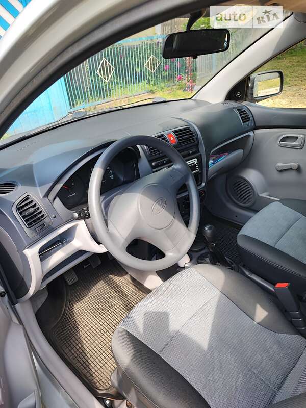 Хэтчбек Kia Picanto 2006 в Глухове фото 3 Хэтчбек Kia Picanto 2006 в Глухове
