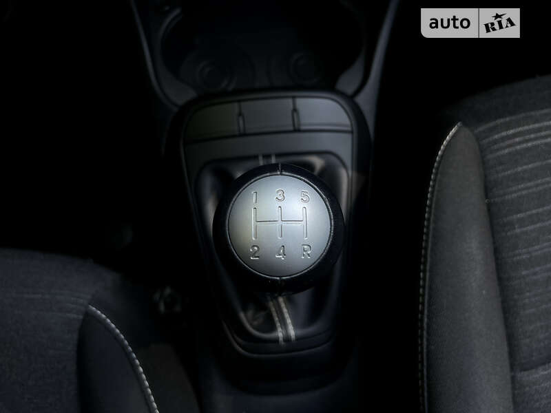 Хэтчбек Kia Picanto 2018 в Черновцах фото 17 Хэтчбек Kia Picanto 2018 в Черновцах