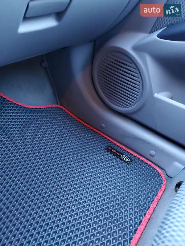 Хэтчбек Kia Picanto 2007 в Подольске