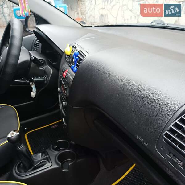 Хэтчбек Kia Picanto 2011 в Каменец-Подольском фото 11 Хэтчбек Kia Picanto 2011 в Каменец-Подольском
