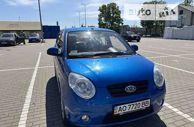 Хэтчбек Kia Picanto 2010 в Хусте