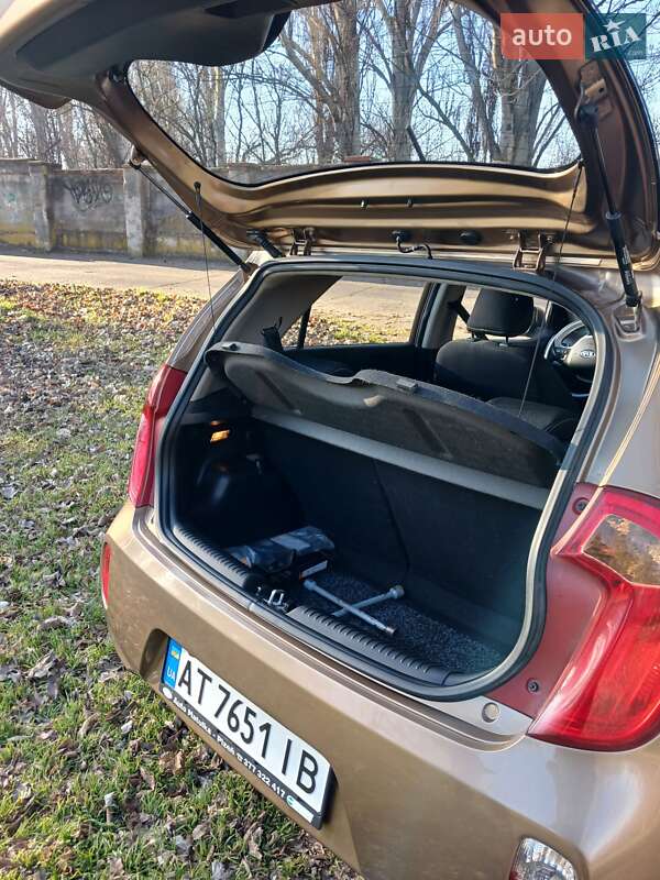 Хэтчбек Kia Picanto 2011 в Запорожье