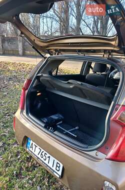 Хэтчбек Kia Picanto 2011 в 