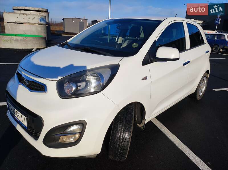 Хэтчбек Kia Picanto 2011 в 