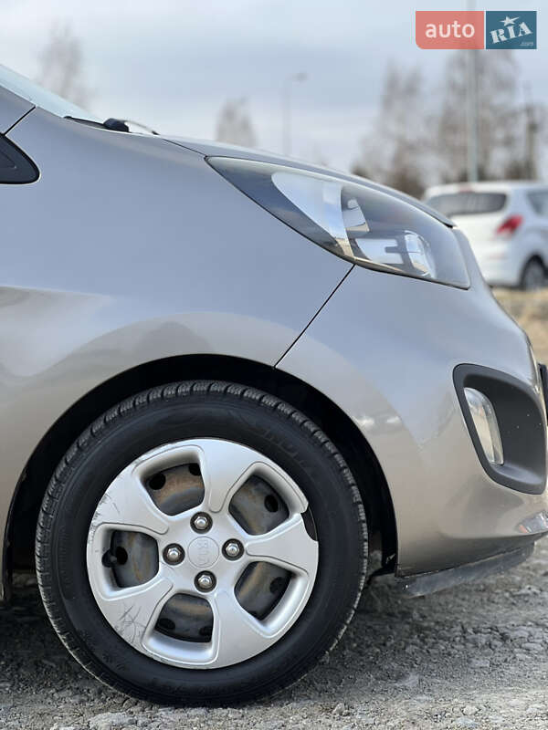Хэтчбек Kia Picanto 2012 в Львове