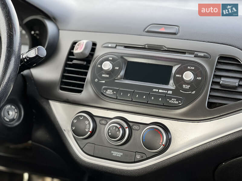 Хэтчбек Kia Picanto 2012 в Львове