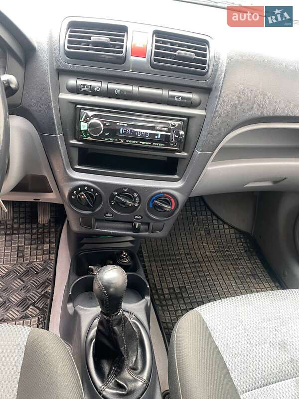 Хэтчбек Kia Picanto 2005 в Белой Церкви