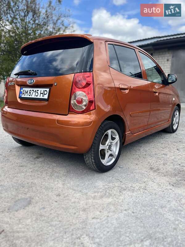 Хетчбек Kia Picanto 2008 в 
