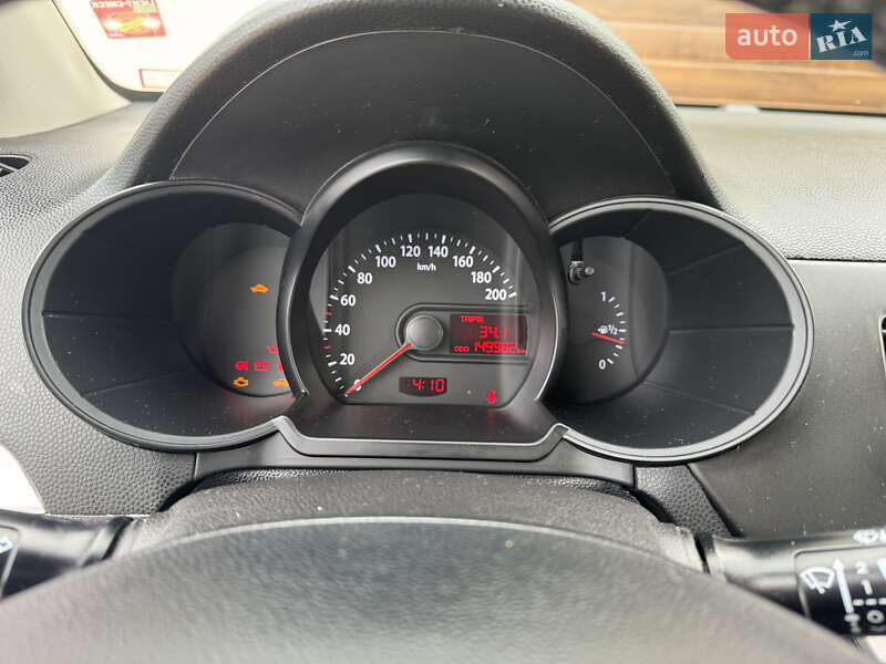 Хетчбек Kia Picanto 2011 в Києві
