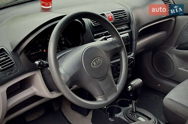 Хэтчбек Kia Picanto 2007 в 