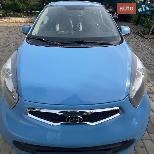 Хэтчбек Kia Picanto 2011 в 