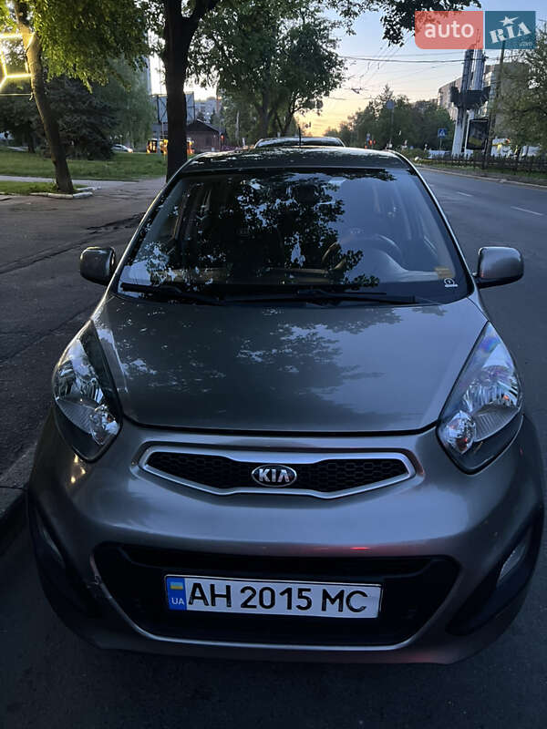 Хетчбек Kia Picanto 2012 в Чернігові