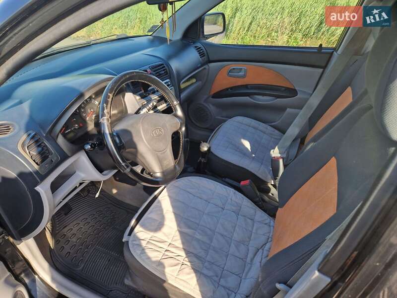 Хэтчбек Kia Picanto 2004 в Чопе