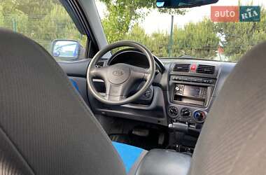 Хэтчбек Kia Picanto 2007 в 