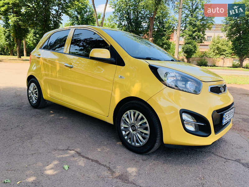 Хэтчбек Kia Picanto 2011 в Кривом Роге