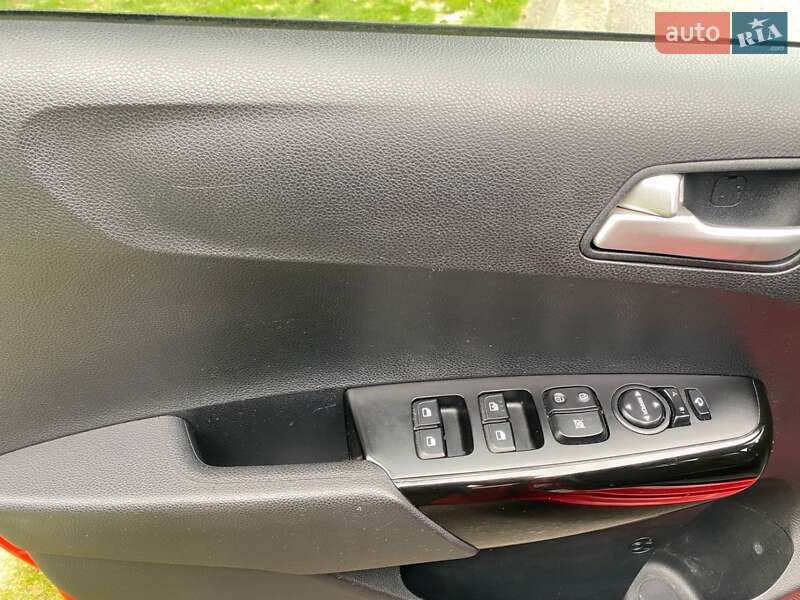 Хэтчбек Kia Picanto 2018 в Ивано-Франковске