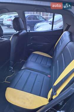 Хэтчбек Kia Picanto 2010 в 